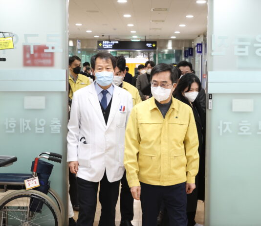 경기도, 비상진료 중인 경기도의료원에 재난관리기금 11억 원 긴급 지원